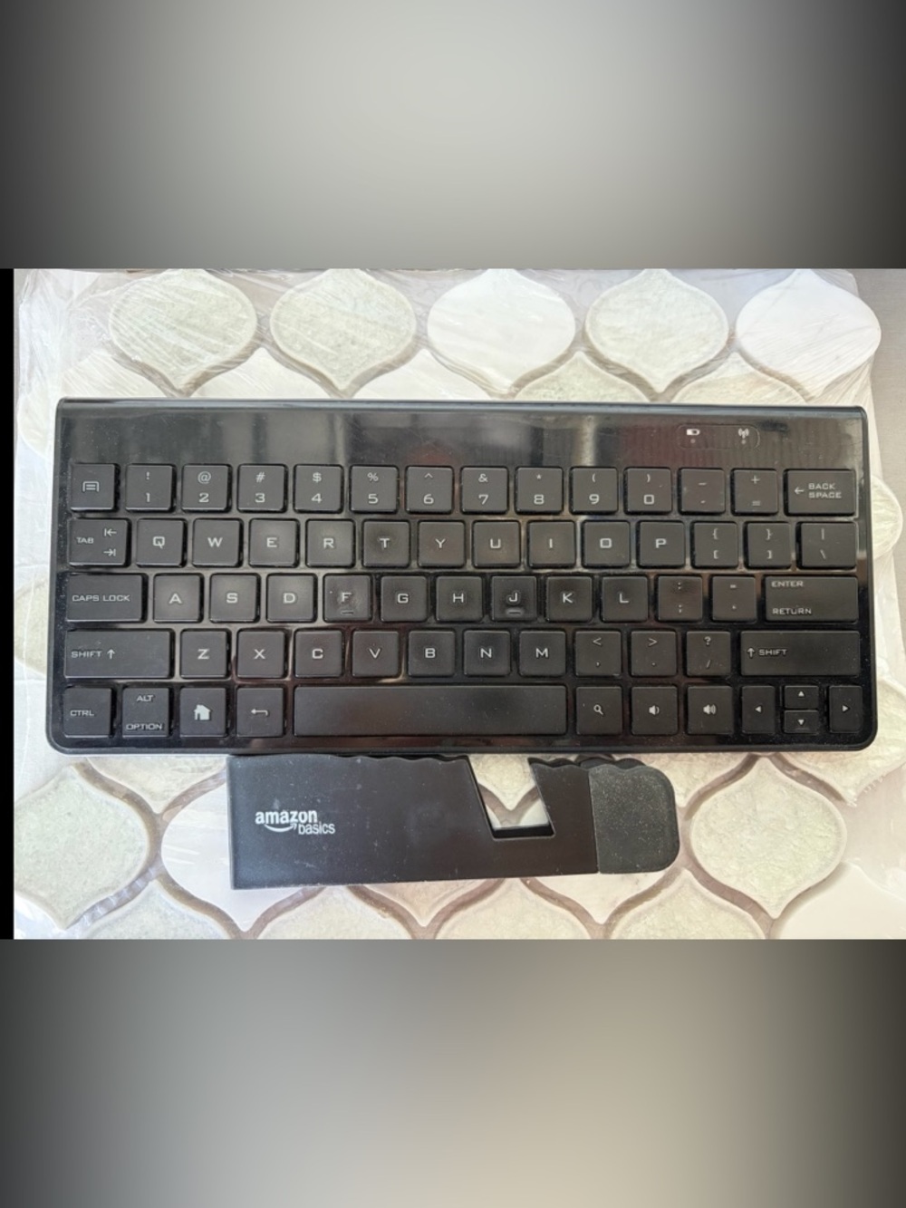 Amazon Basics Wireless Bluetooth Keyboard